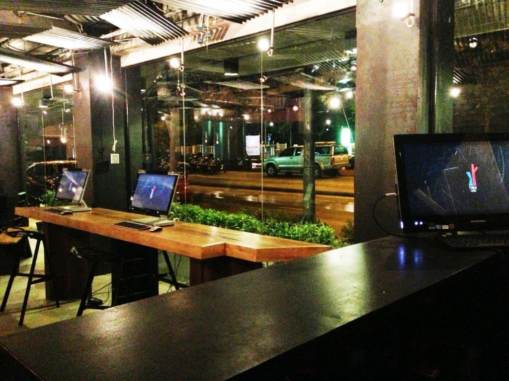 Thrive The Hostel : Patpong By The Belle Bangkok Ngoại thất bức ảnh