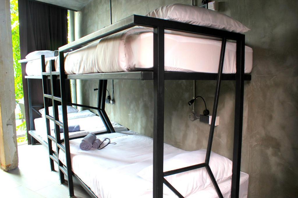 Thrive The Hostel : Patpong By The Belle Bangkok Ngoại thất bức ảnh