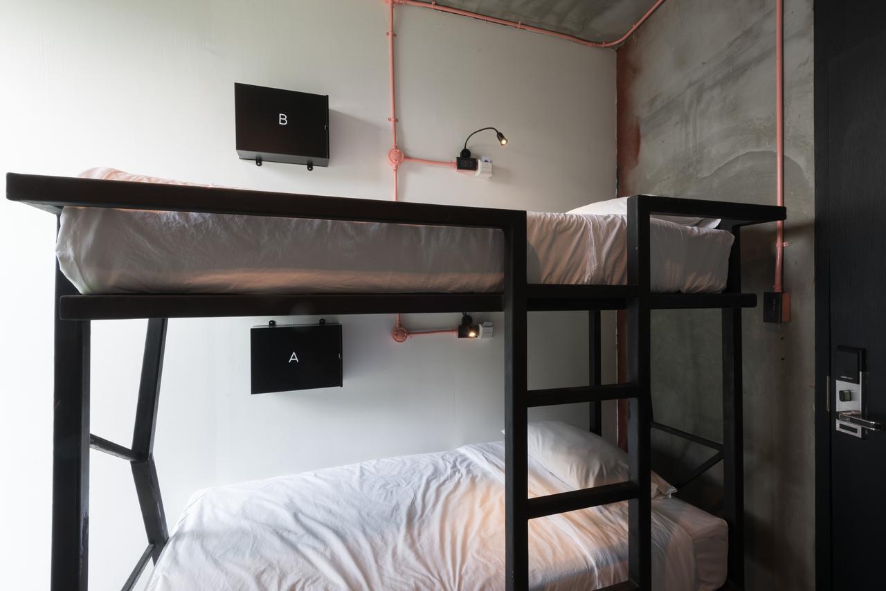 Thrive The Hostel : Patpong By The Belle Bangkok Ngoại thất bức ảnh