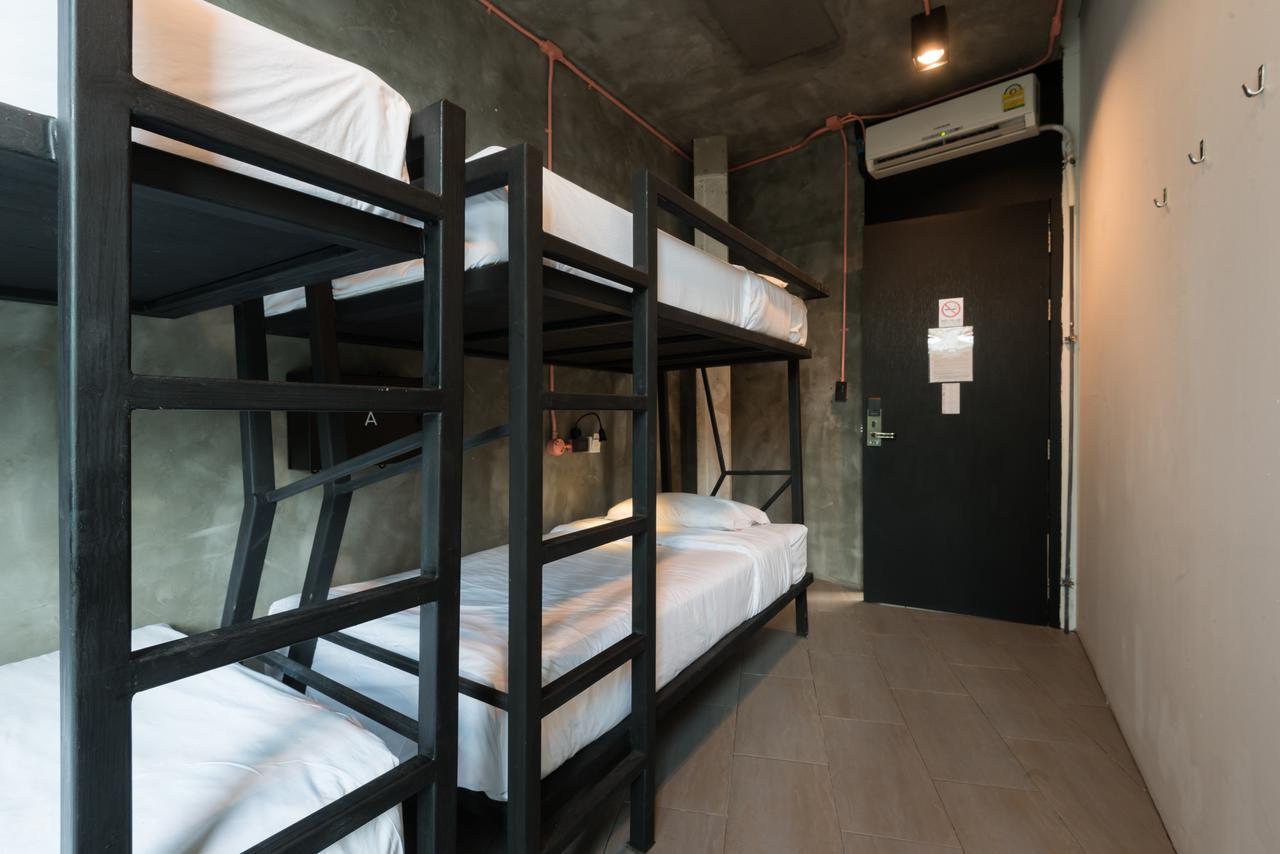 Thrive The Hostel : Patpong By The Belle Bangkok Ngoại thất bức ảnh