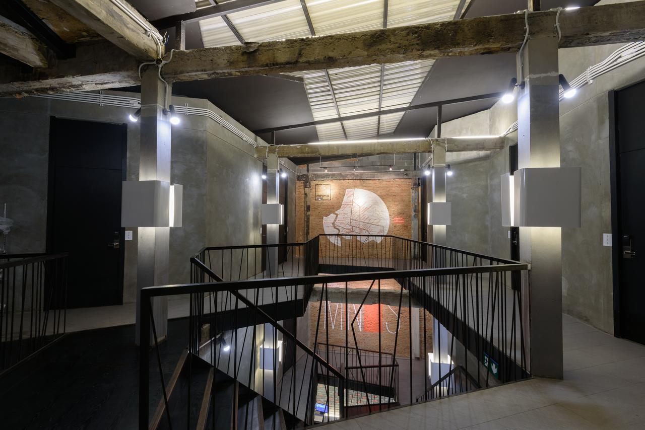 Thrive The Hostel : Patpong By The Belle Bangkok Ngoại thất bức ảnh