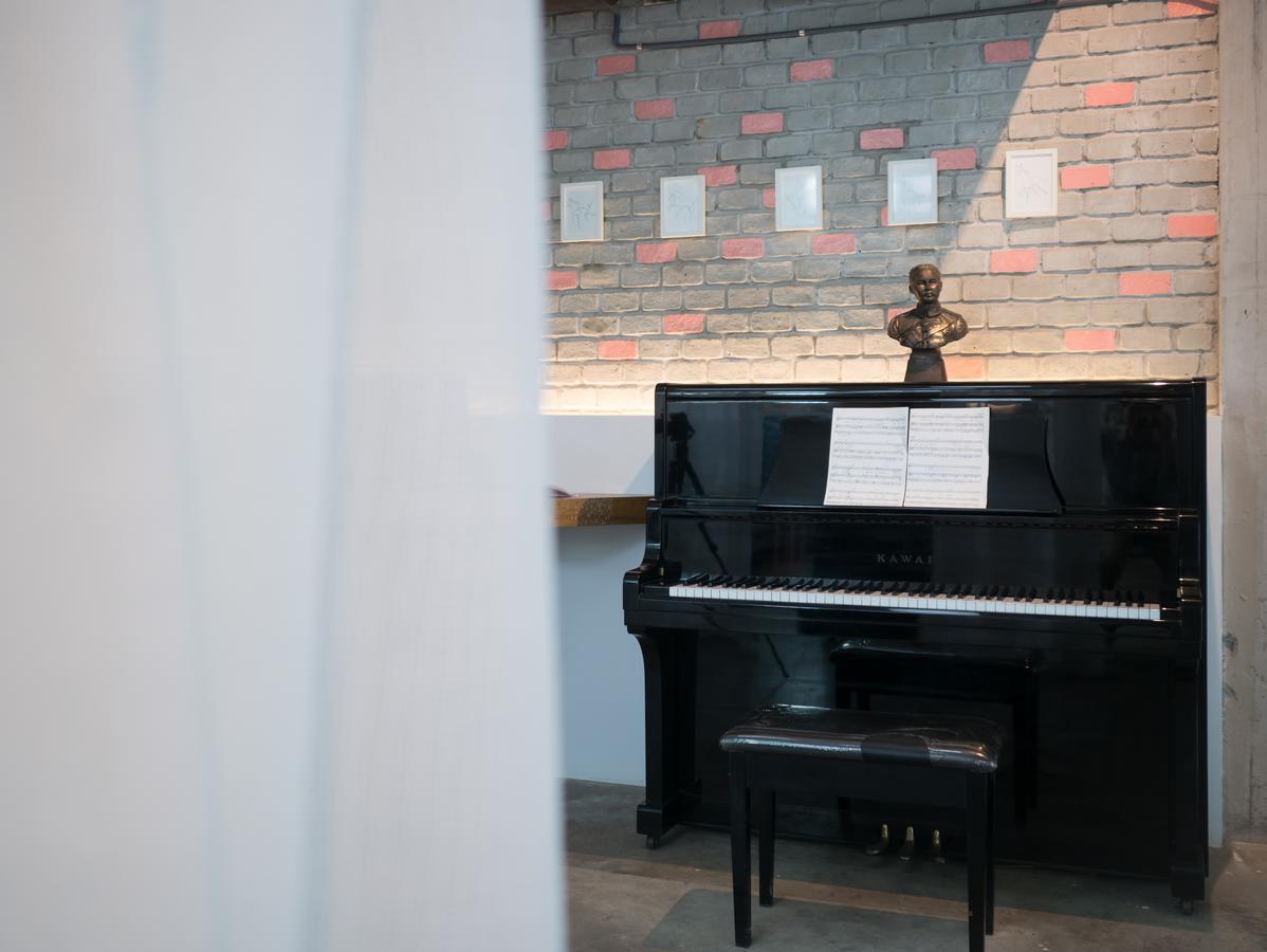 Thrive The Hostel : Patpong By The Belle Bangkok Ngoại thất bức ảnh